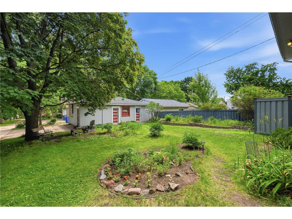 1854 Laurel Avenue Saint Paul MN 55104 7077424 image57