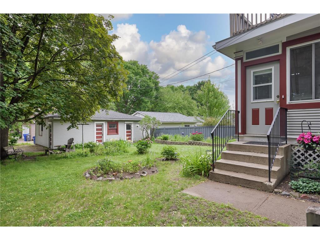 1854 Laurel Avenue Saint Paul MN 55104 7077424 image6