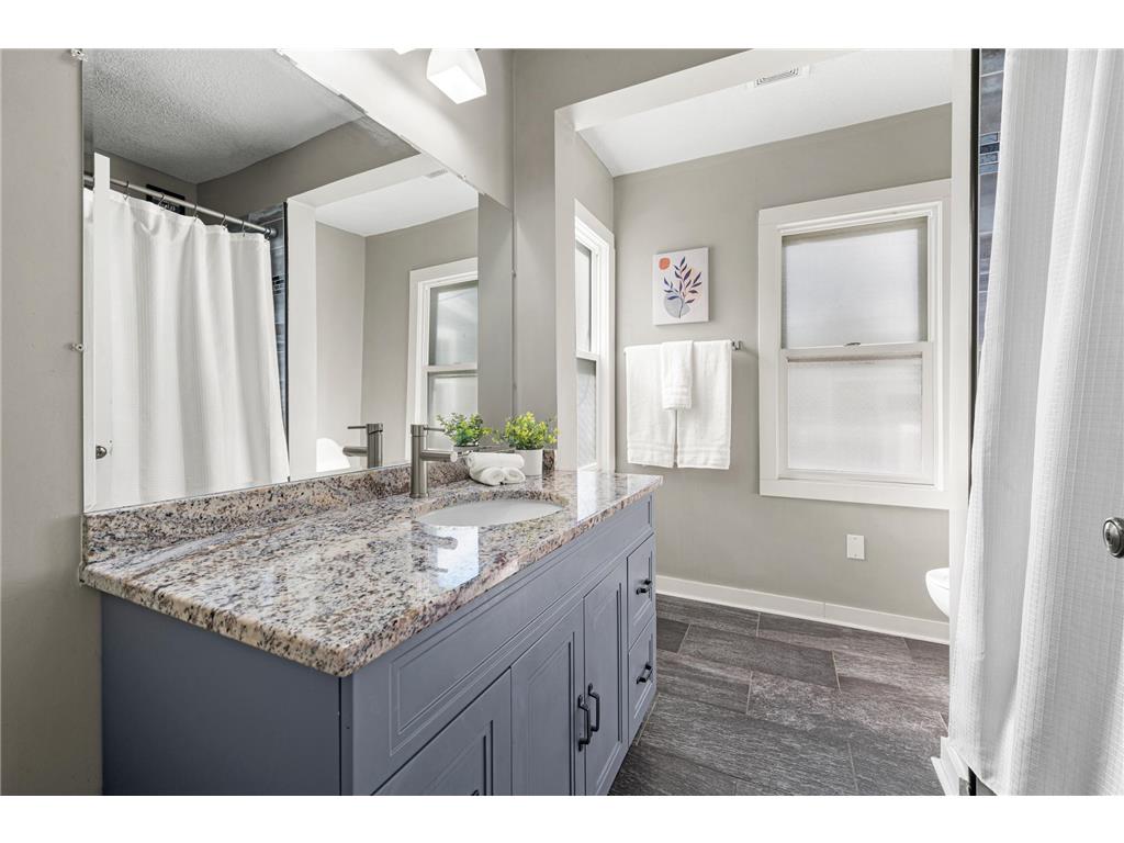 1855 Birmingham Street Maplewood MN 55109 7018713 image13