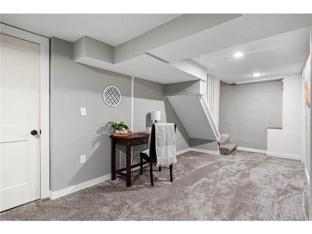 1855 Birmingham Street Maplewood MN 55109 7018713 image24