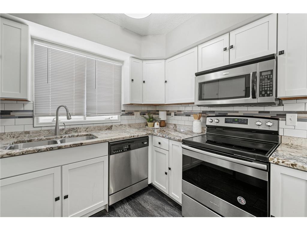 1855 Birmingham Street Maplewood MN 55109 7018713 image8