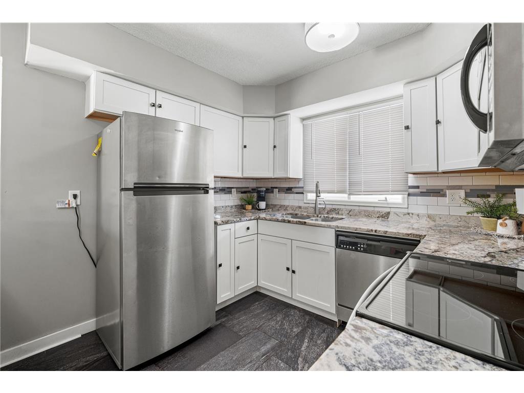 1855 Birmingham Street Maplewood MN 55109 7018713 image9