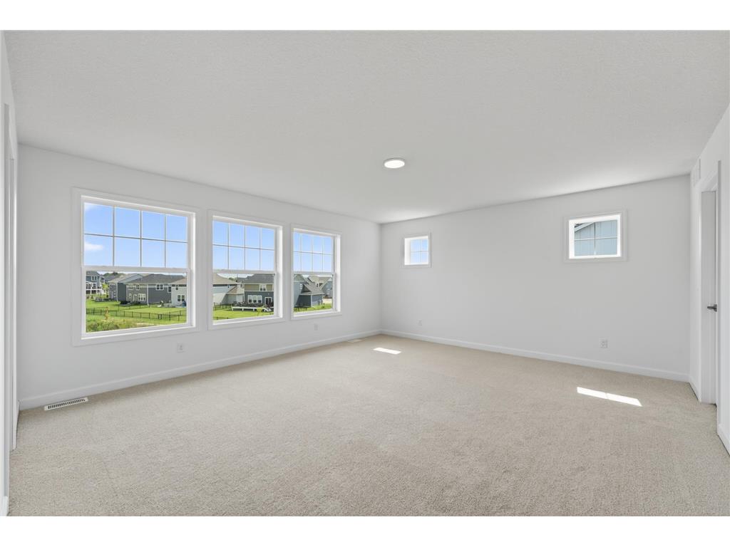 1855 Royal Boulevard N Lake Elmo MN 55042 7086127 image12