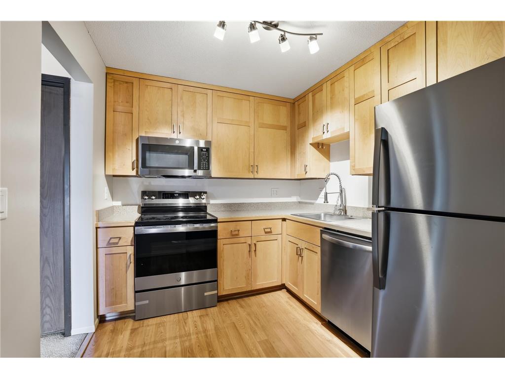 1855 Silver Bell Road #119 Eagan MN 55122 7111769 image2
