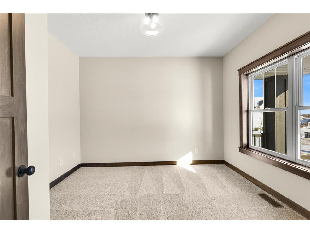 18567 Hidden Way Lakeville MN 55044 6823868 image4