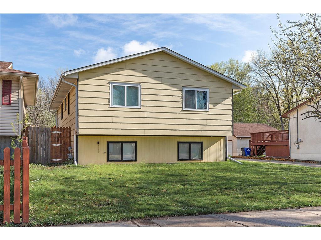 1857 3rd Street E Saint Paul MN 55119 6530736 image1