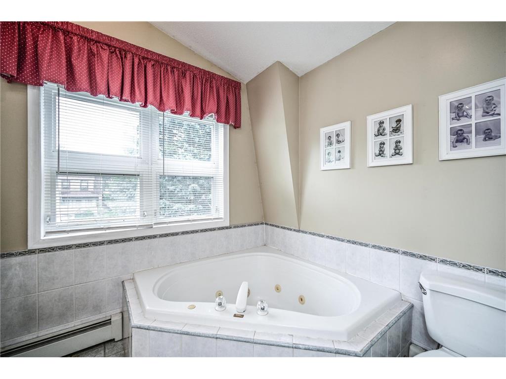 1857 Princeton Avenue Saint Paul MN 55105 7058376 image18