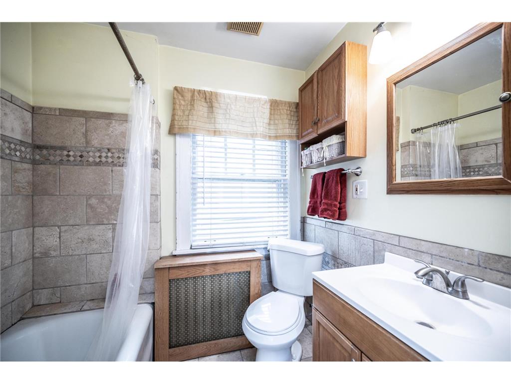 1857 Princeton Avenue Saint Paul MN 55105 7058376 image24