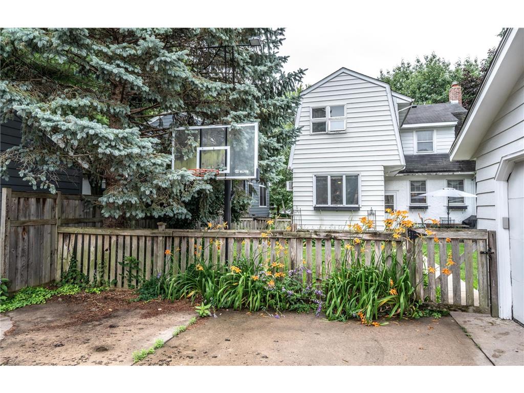 1857 Princeton Avenue Saint Paul MN 55105 7058376 image34