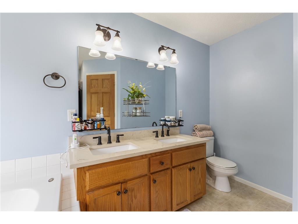 1857 Wyndam Drive Shakopee MN 55379 7081641 image25