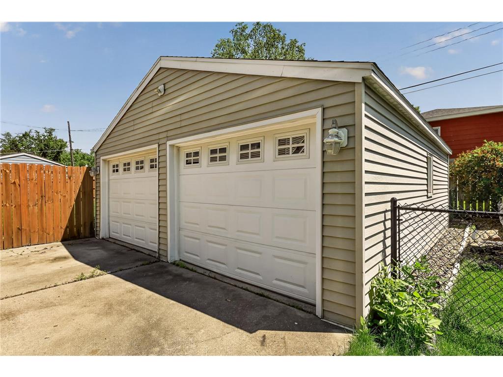1858 23rd Street NW Rochester MN 55901 7059691 image2