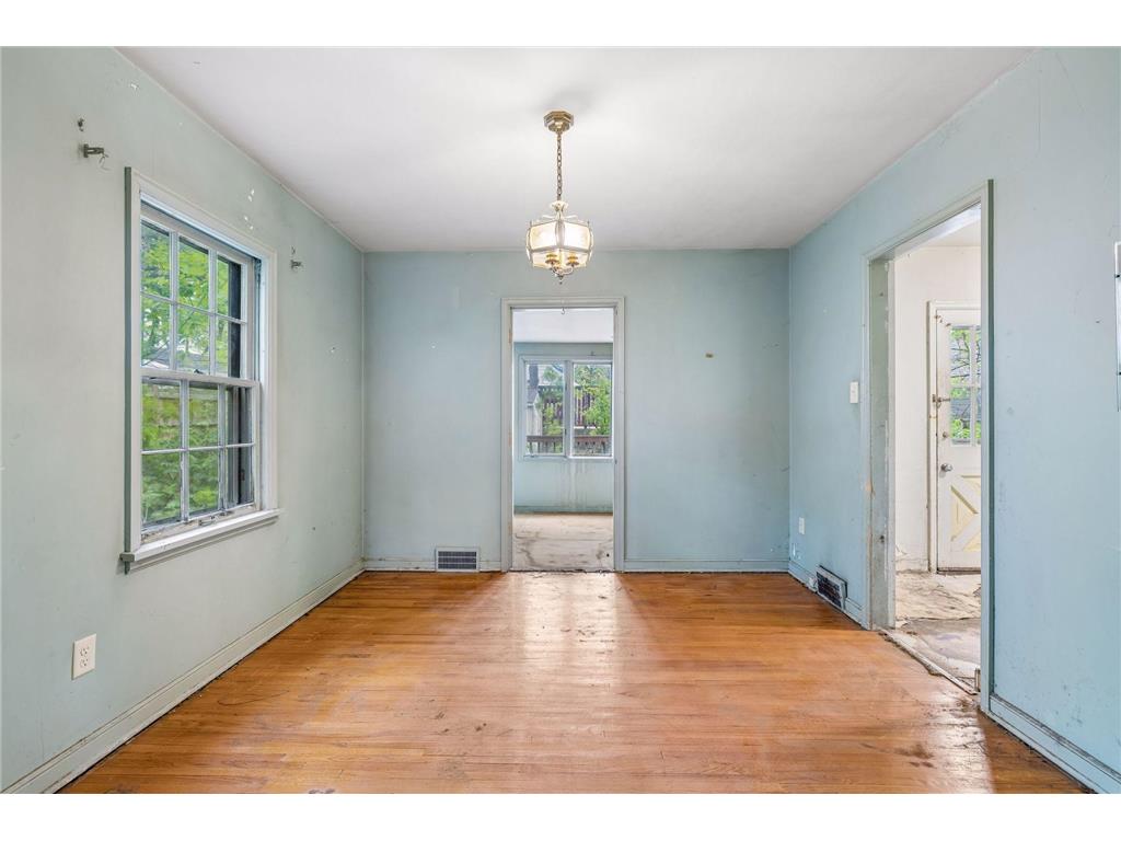 1858 Bayard Avenue Saint Paul MN 55116 7073756 image4