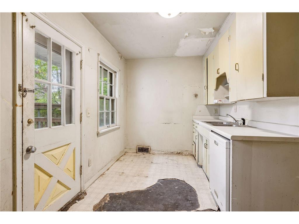 1858 Bayard Avenue Saint Paul MN 55116 7073756 image6