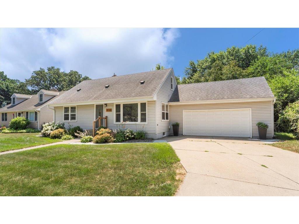 1858 Beckman Avenue Arden Hills MN 55112 6756352 image1