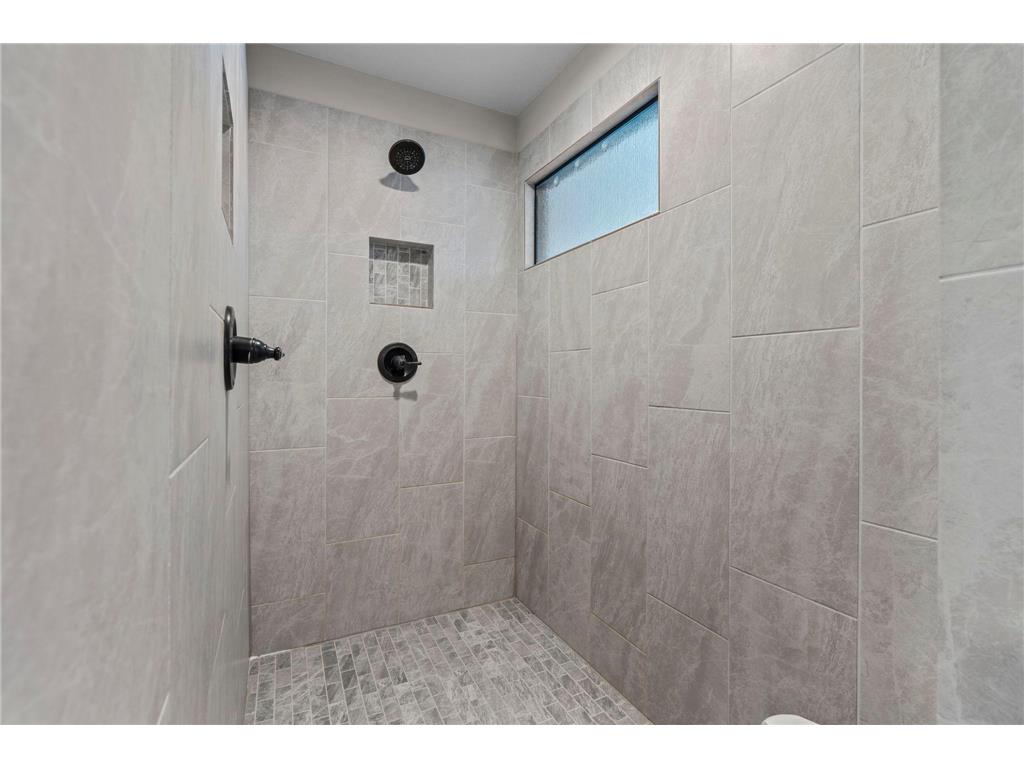 1858 Laramee Lane Centerville MN 55038 7084250 image16