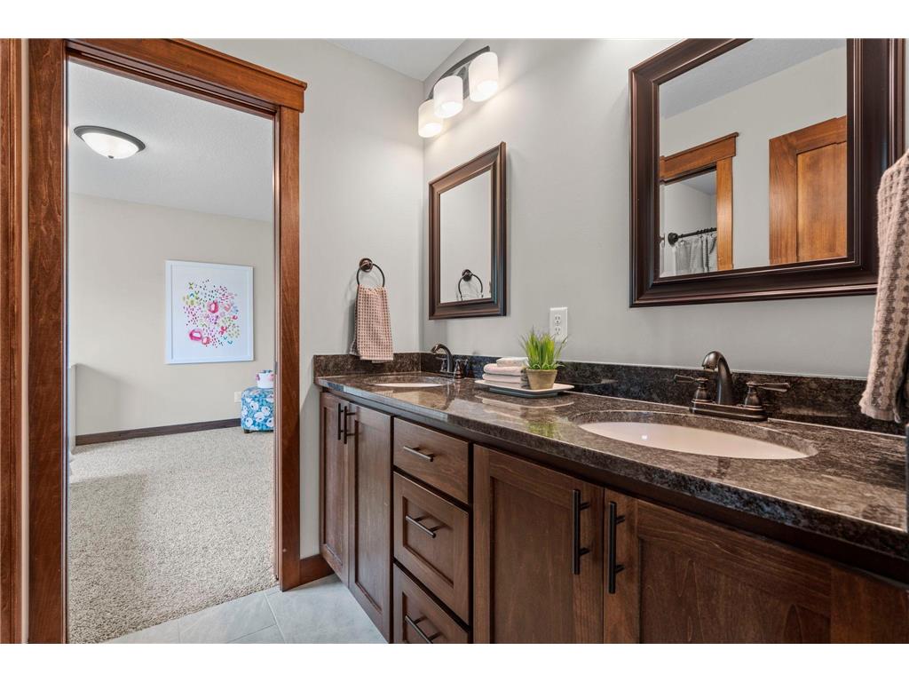 1858 Laramee Lane Centerville MN 55038 7084250 image21