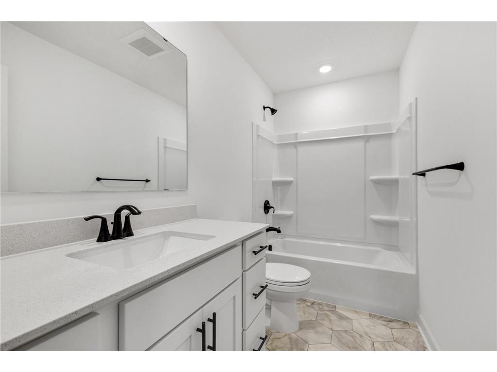 186 Huntington Drive Waconia MN 55387 6821878 image15