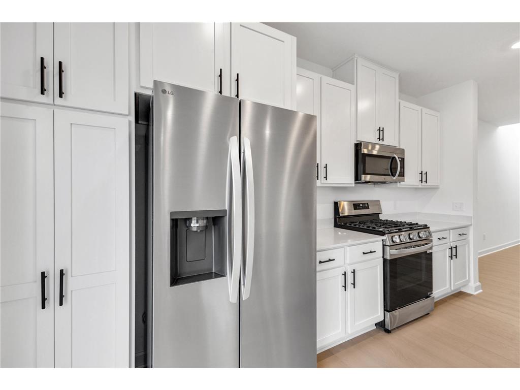 186 Huntington Drive Waconia MN 55387 6821878 image5