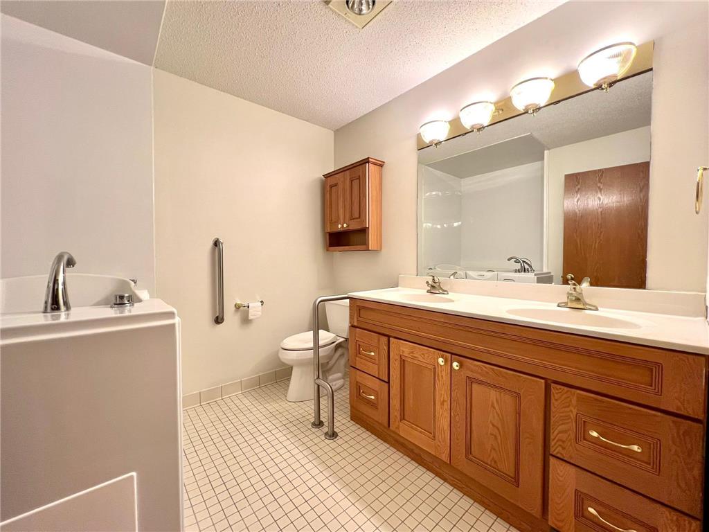 1860 Cherry Street Red Wing MN 55066 6806566 image26