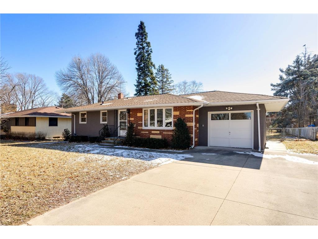 1860 Grant Road, Arden Hills, MN, 55112 MLS 6500043 Edina Realty