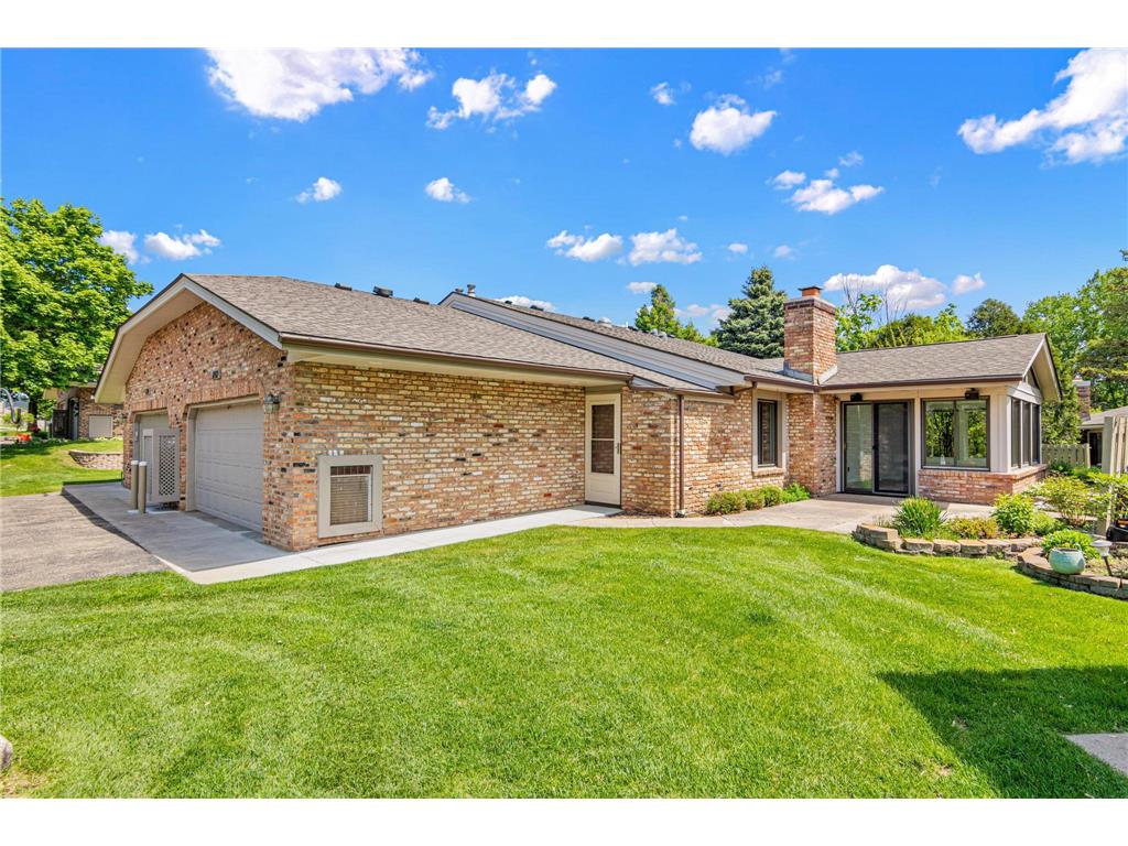 1860 Juneau Lane N Plymouth MN 55447 7078899 image1