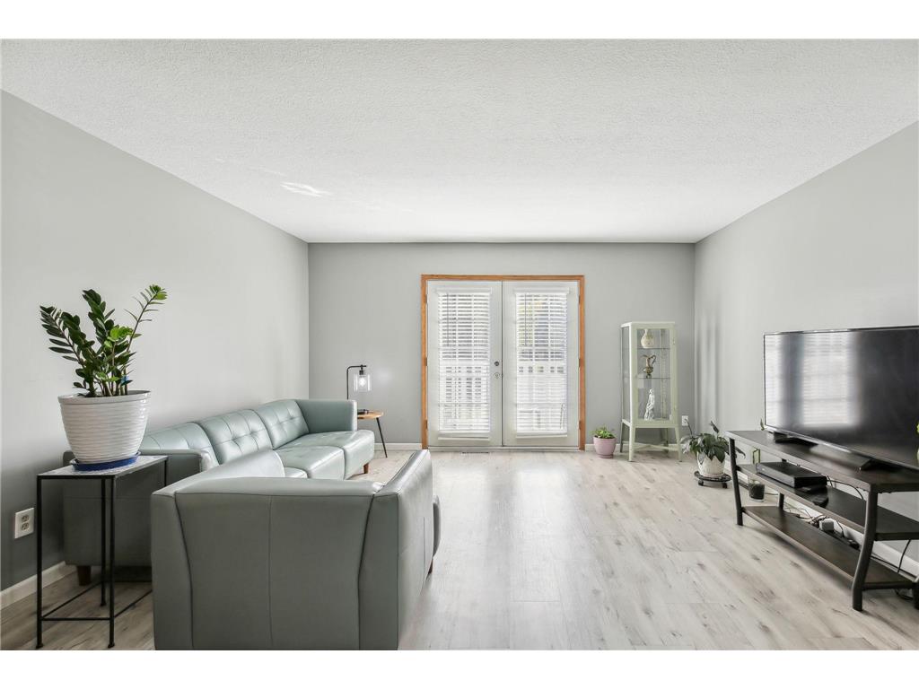 1860 Mcmenemy Street #E Maplewood MN 55117 7028233 image1