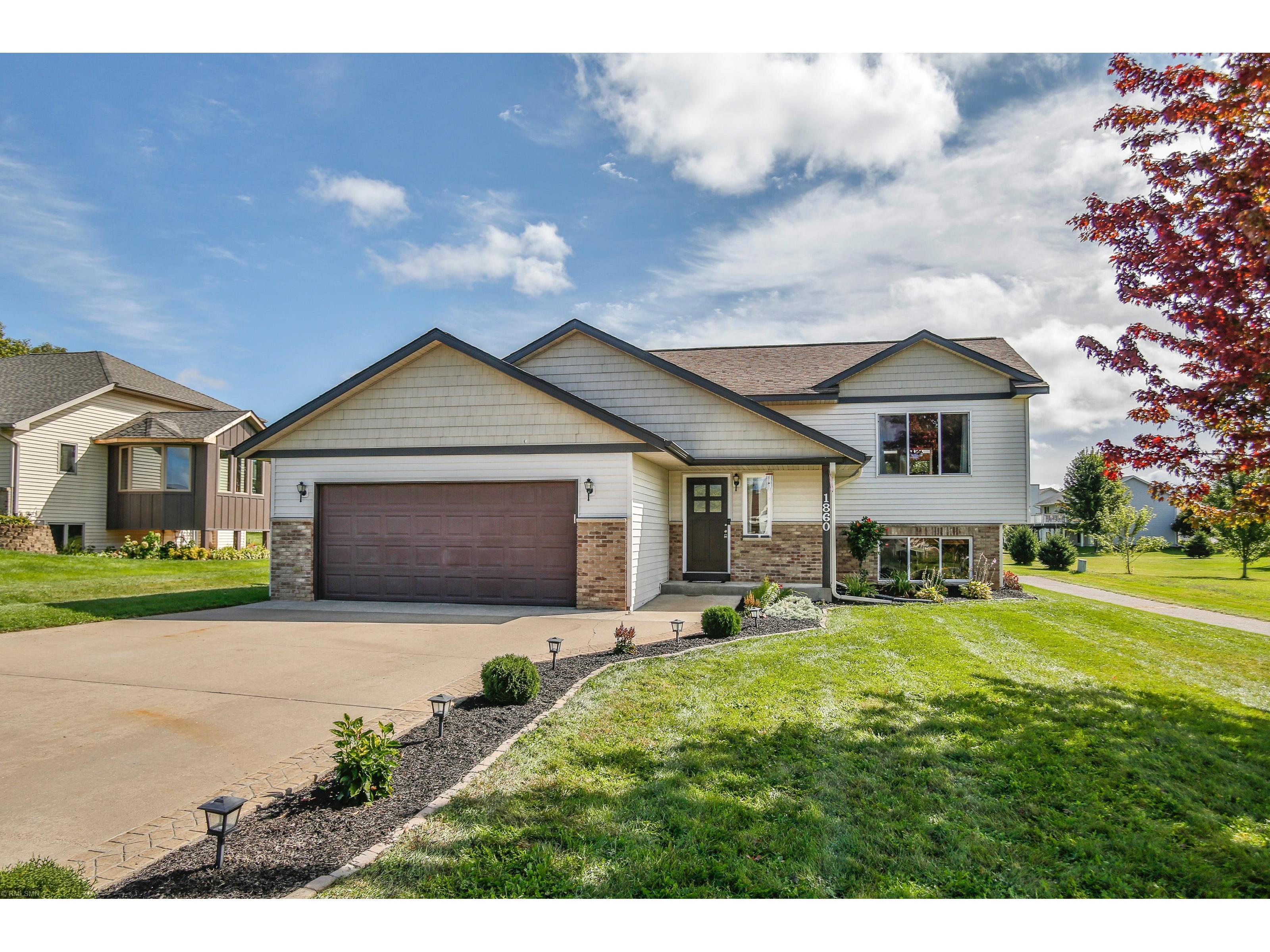 1860 Rotterdam Avenue, Baldwin, WI 54002 MLS 5652164 Edina Realty