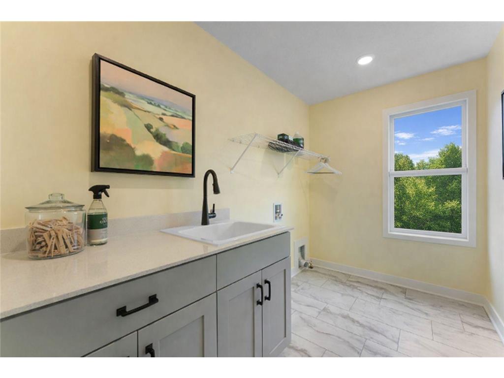 1860 Royal Boulevard N Lake Elmo MN 55042 7082489 image35