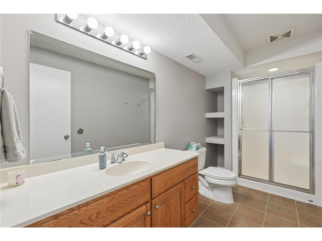 1860 Spinaker Drive Woodbury MN 55125 7099199 image30