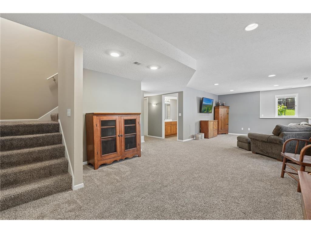 1860 Spinaker Drive Woodbury MN 55125 7099199 image35