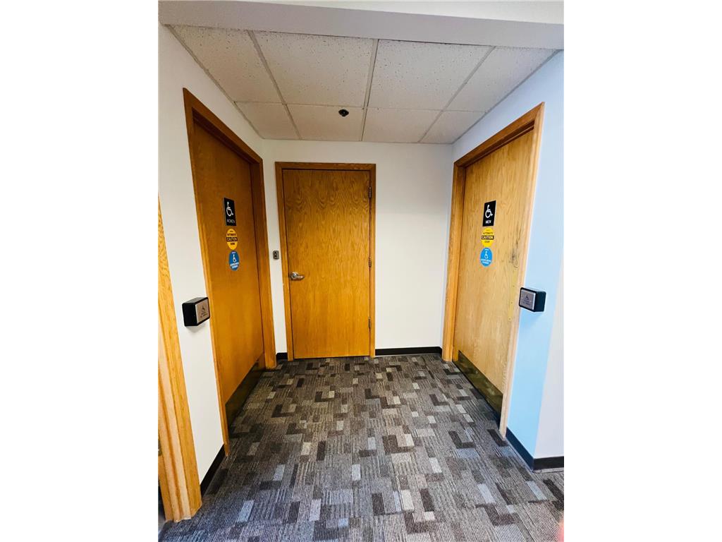 1860 Wooddale Drive #Suite 500 Woodbury MN 55125 7022580 image8
