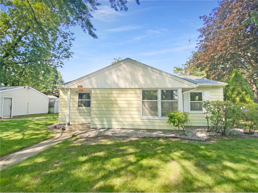 1861 Kathleen Drive, West Saint Paul, MN 55118 MLS 6256962 Edina