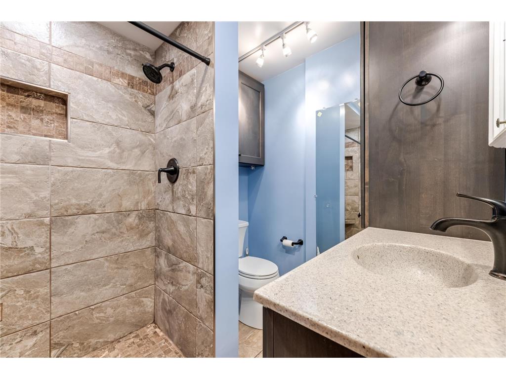 18615 Dunn Road Caledonia MN 55921 7093052 image12