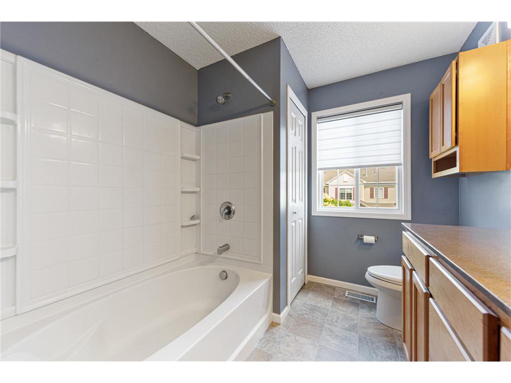 1862 13th Street W Hastings MN 55033 7087339 image27