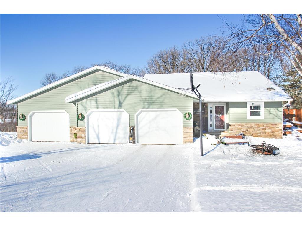 18620 Agate Drive, Sauk Centre, MN, 56378 MLS 6319510 Edina Realty