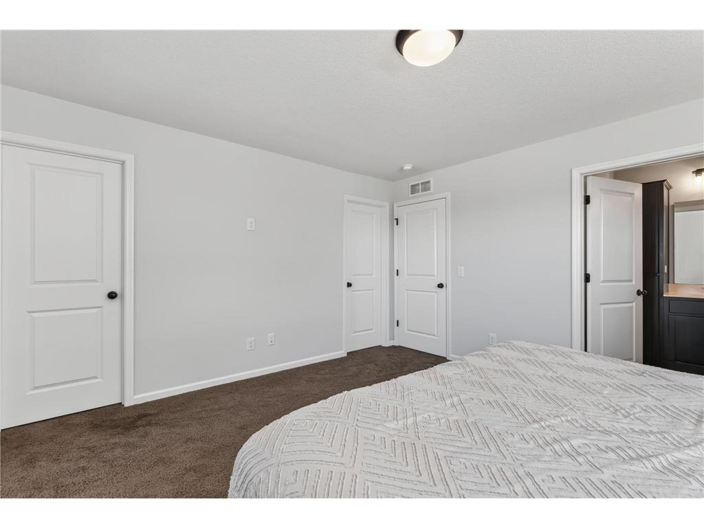 1863 Ivy Street Shakopee MN 55379 7054764 image20