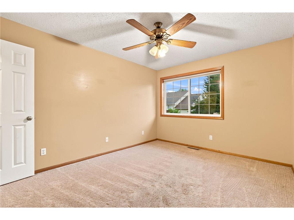 1863 Riverwood Drive #14 Burnsville MN 55337 7111445 image10