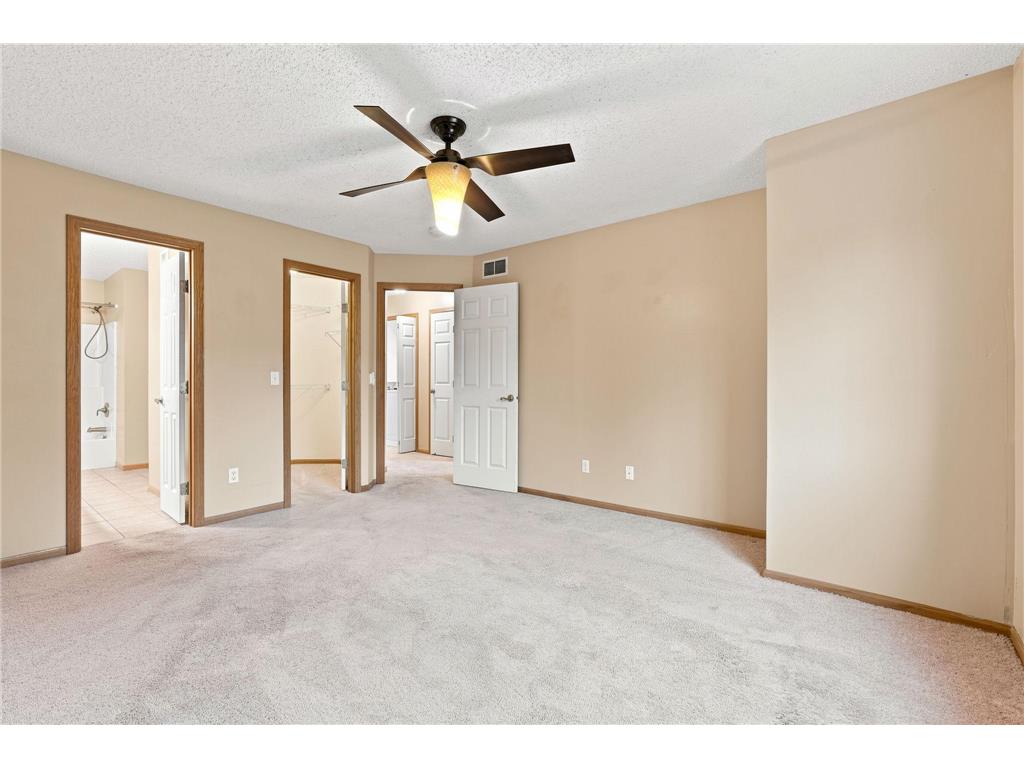 1863 Riverwood Drive #14 Burnsville MN 55337 7111445 image8