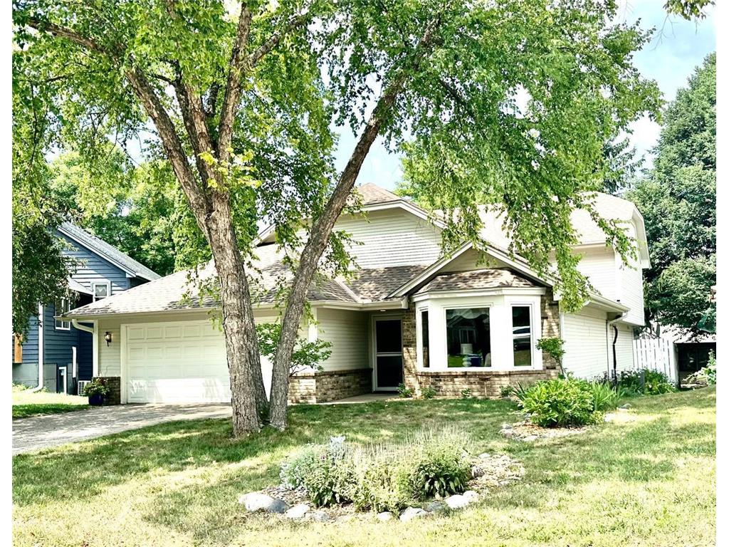 18638 Clear View Drive, MN, 55345 MLS 6413545 Edina Realty