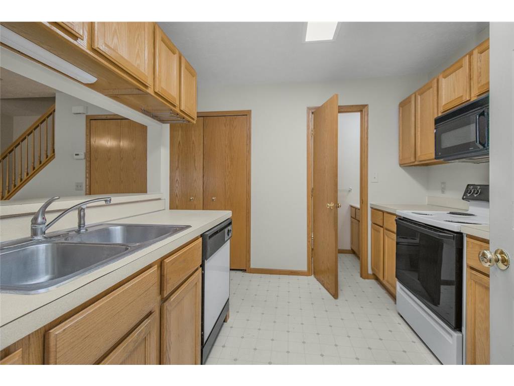 1866 Buckley Bay #123 Eagan MN 55122 7096738 image14