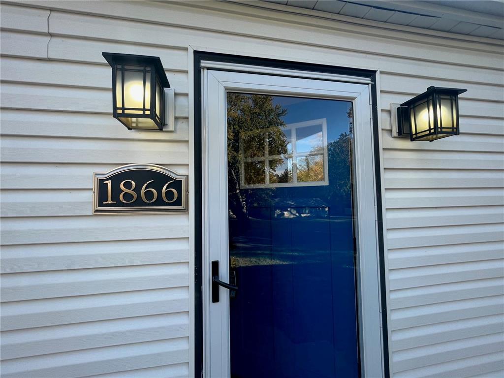 1866 Myrtle Street Maplewood MN 55109 6323995 image1