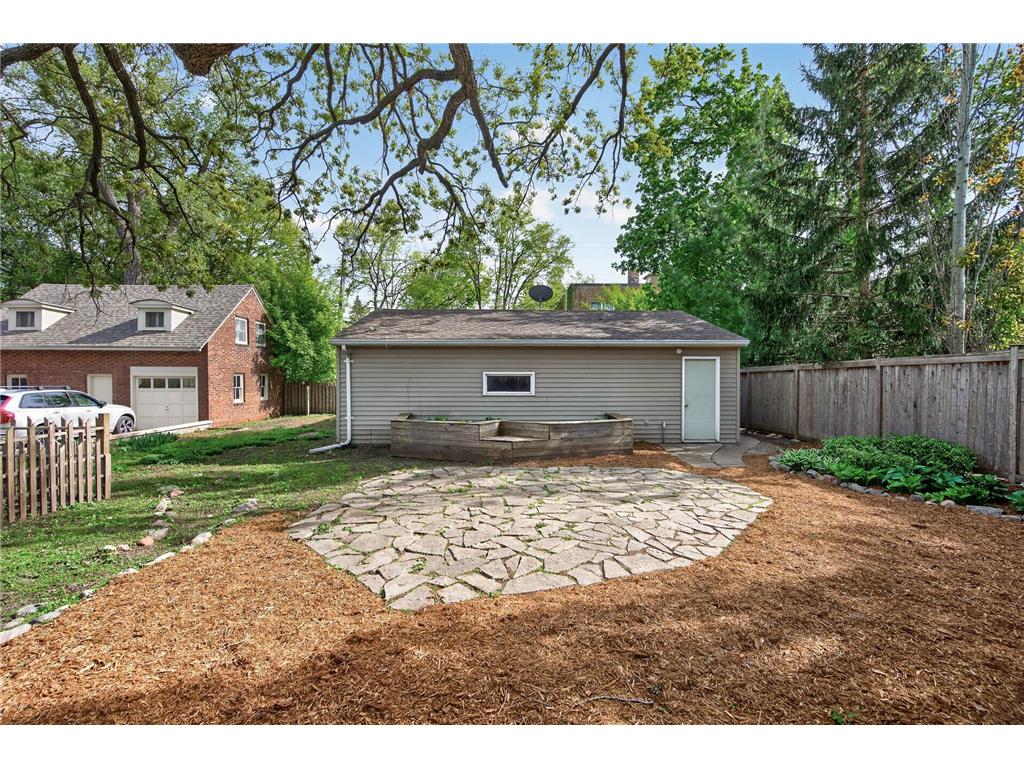 1866 Summit Avenue Saint Paul MN 55105 7062984 image38