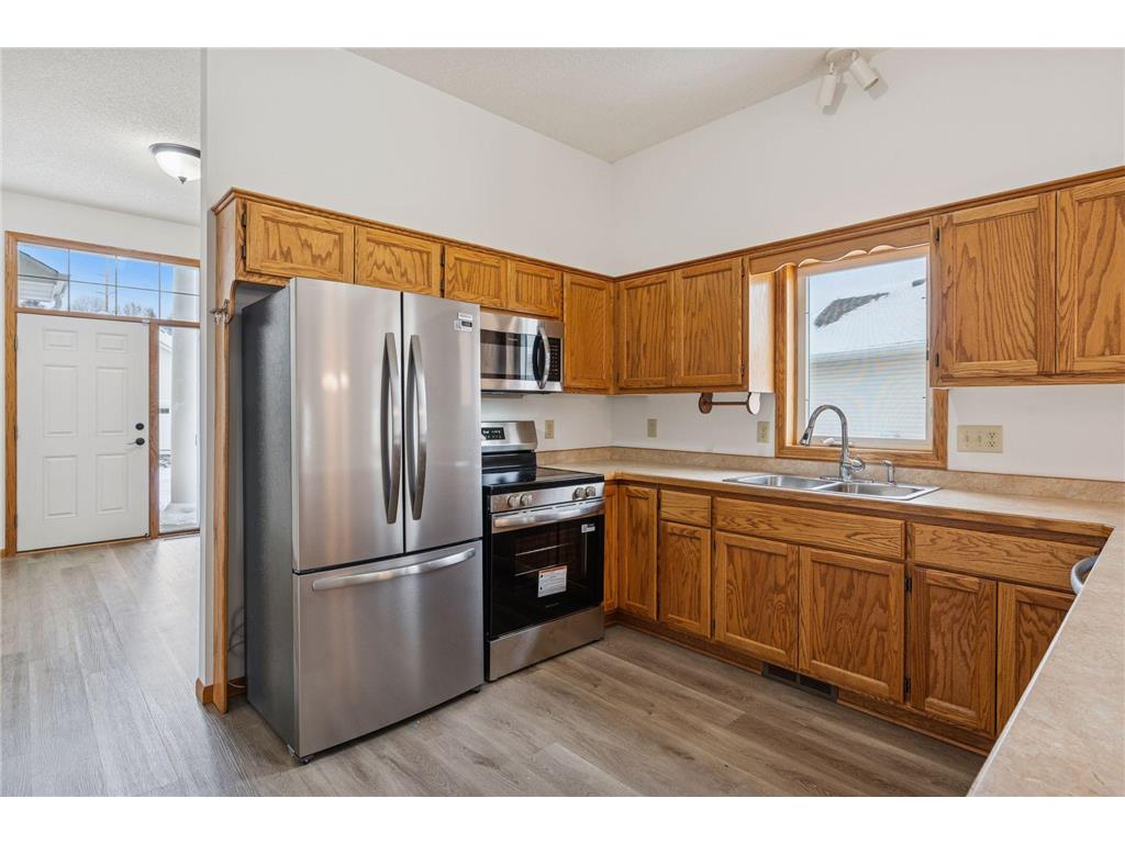 18667 Zane Street NW Elk River MN 55330 7043456 image2
