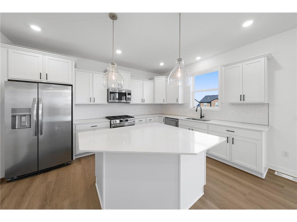 18668 Ivanhoe Street NW Elk River MN 55330 7089959 image2