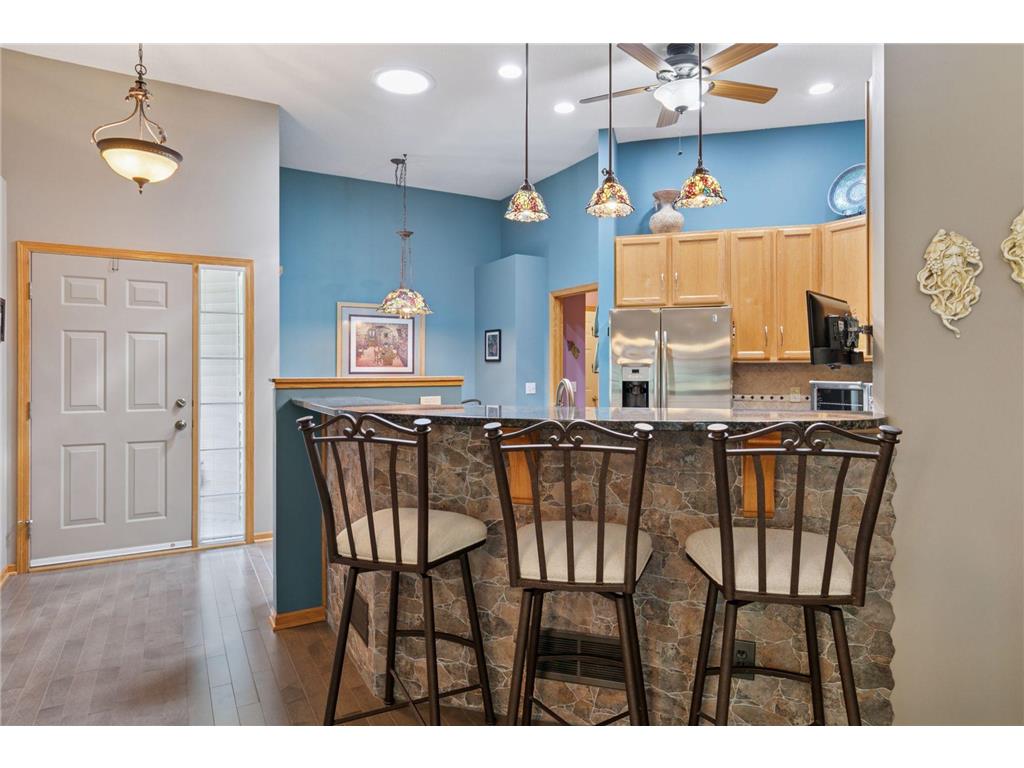 1867 Merlot Curve Eagan MN 55122 7062466 image10