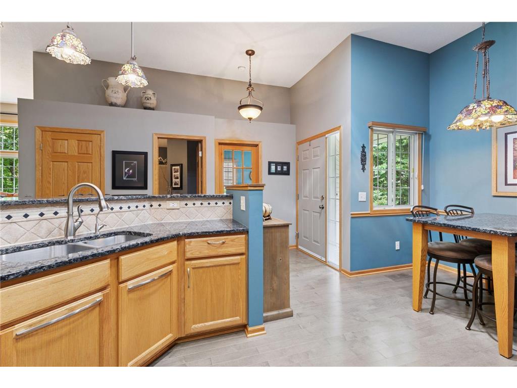 1867 Merlot Curve Eagan MN 55122 7062466 image13