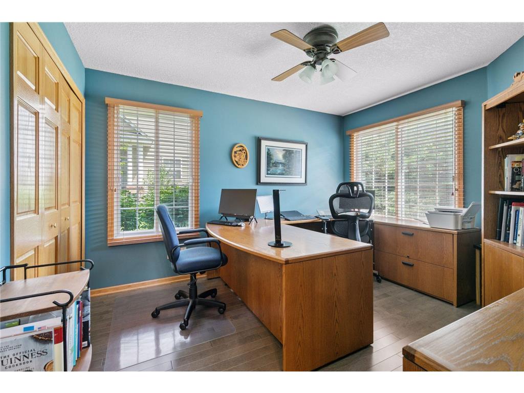 1867 Merlot Curve Eagan MN 55122 7062466 image15