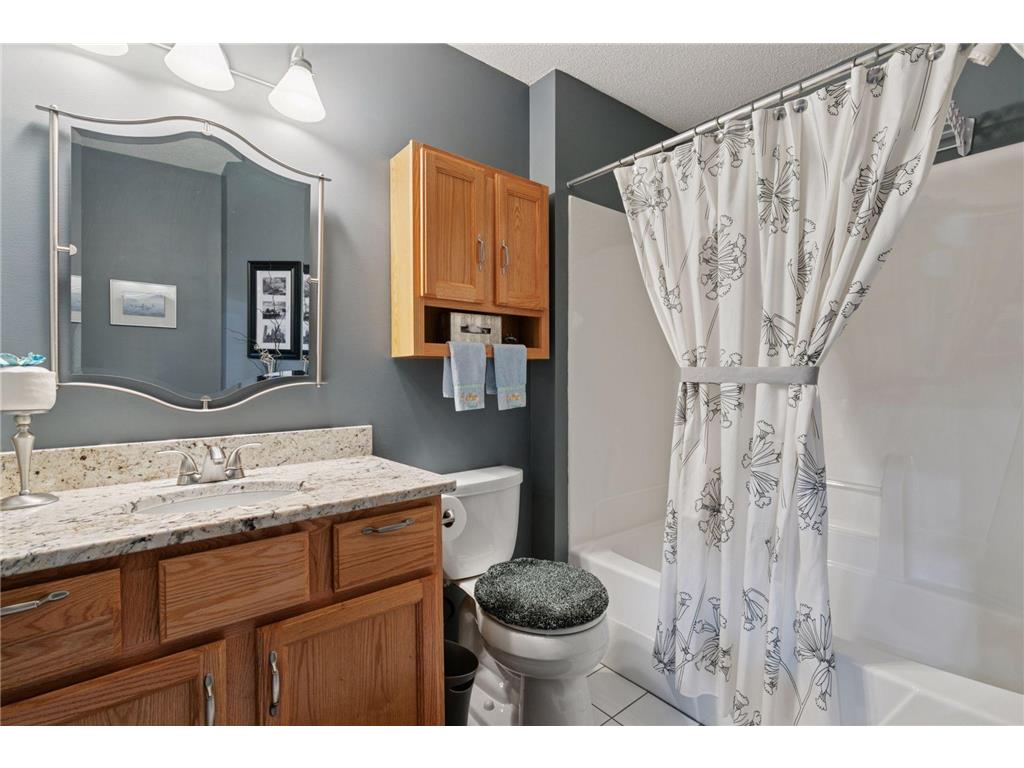 1867 Merlot Curve Eagan MN 55122 7062466 image16