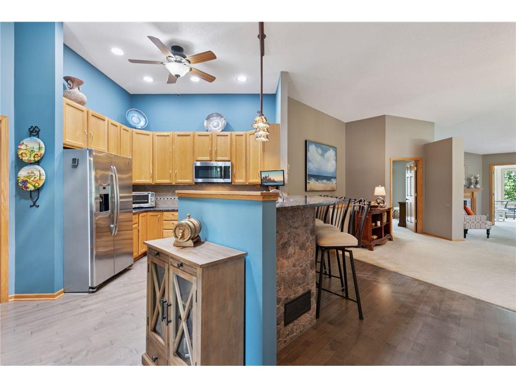 1867 Merlot Curve Eagan MN 55122 7062466 image17