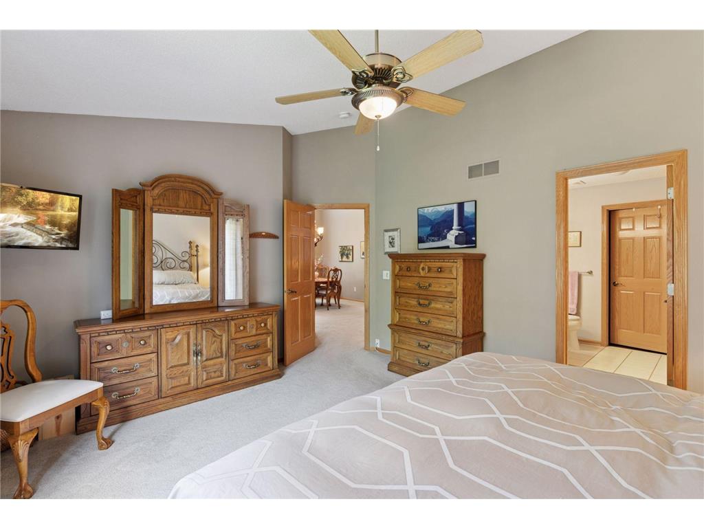 1867 Merlot Curve Eagan MN 55122 7062466 image19
